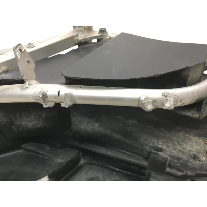 Boucle cadre arriere SUZUKI GSXR 600 1997-2000