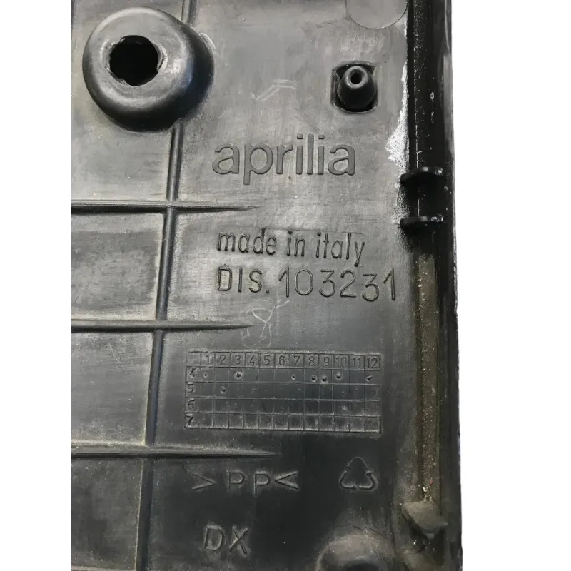 Plancher marche pied droit APRILIA SCARABEO 125 1999-2004 ROTAX
