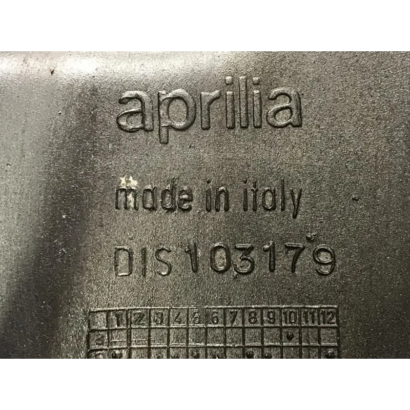 Garde boue arriere APRILIA SCARABEO 125 1999-2004 ROTAX