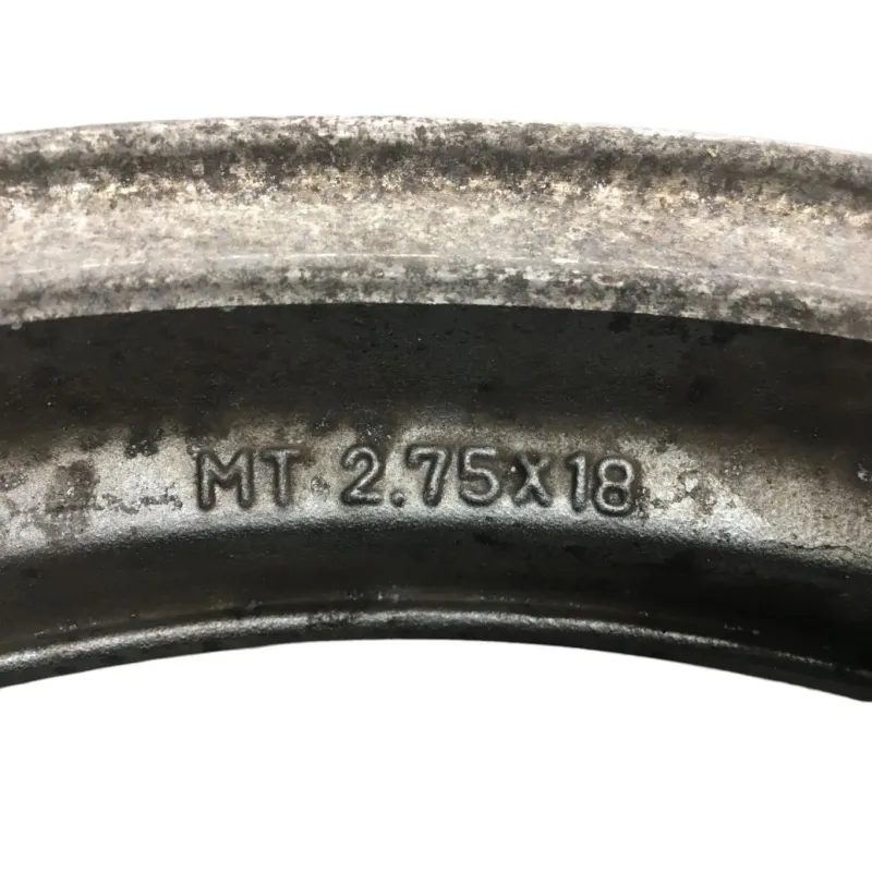 Jante arriere YAMAHA XJ 900 1991-1994