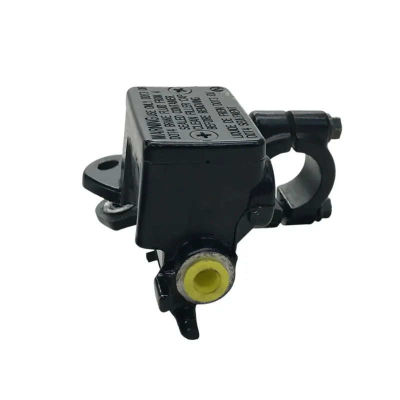 Maitre cylindre frein avant HONDA CBF 125 2013-2014