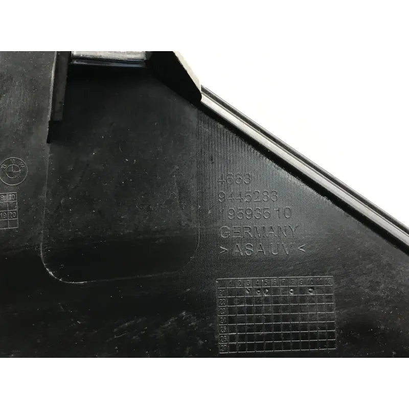 Plancher marche pied droit BMW CE 04 2021-2024