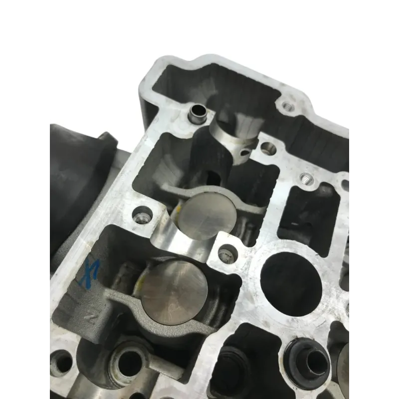 Culasse arriere SUZUKI SV 650 S 2007-2015