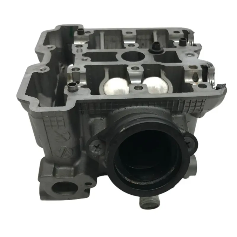 Culasse arriere SUZUKI SV 650 S 2007-2015