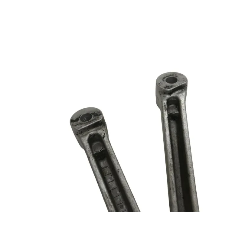 Platine et repose pieds arriere gauche SUZUKI SV 650 S 2003-2006