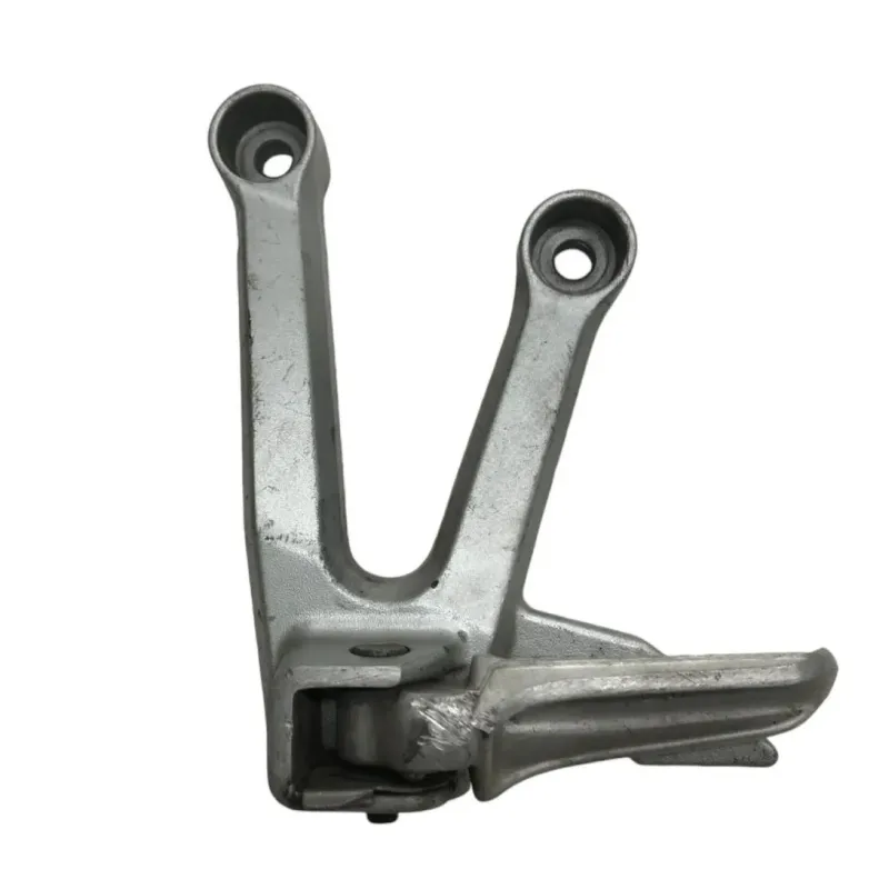 Platine et repose pieds arriere gauche SUZUKI SV 650 S 2003-2006