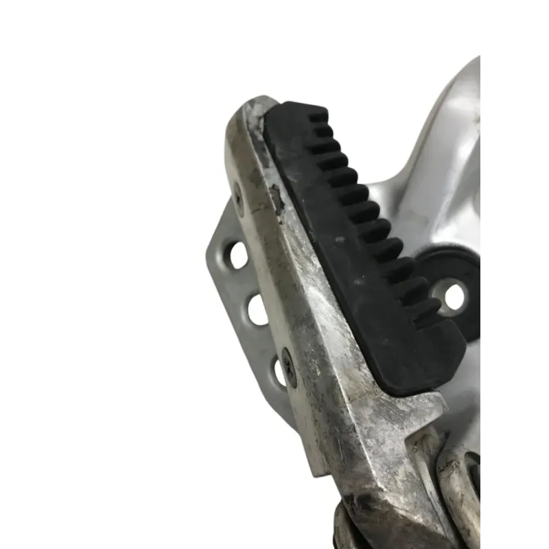 Platine et repose pieds arriere droit KAWASAKI KLV 1000 2004-2005