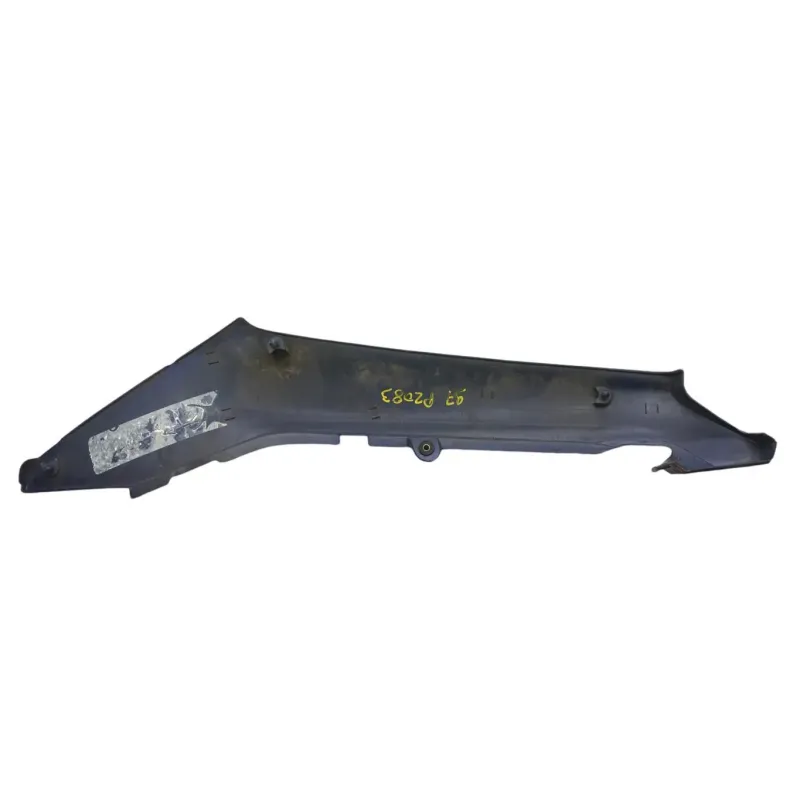 Cache carenage coque arriere gauche SUZUKI GS 500 E 1989-1996