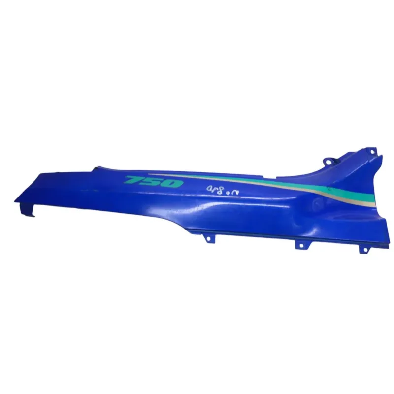Cache carenage coque arriere gauche SUZUKI GSX F 750 1989-1997