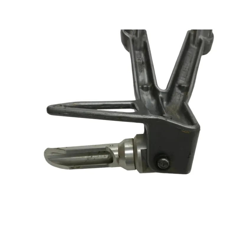 Platine et repose pieds arriere gauche SUZUKI GSF 1200 2001-2005 BANDIT