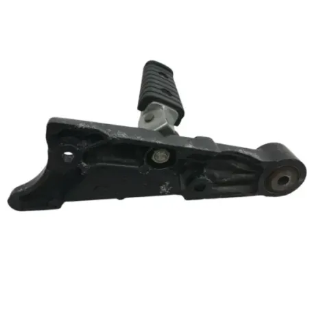 Platine et repose pieds arriere droit YAMAHA VMAX 1200 1986-1992