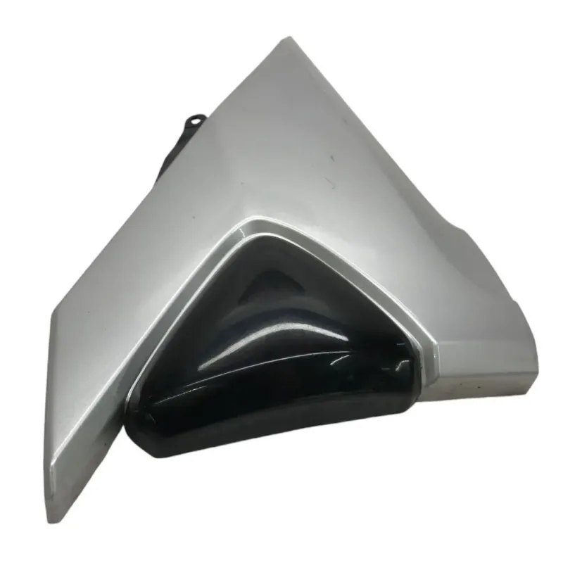 Cache carenage sous selle gauche YAMAHA YBR 250 2007-2011