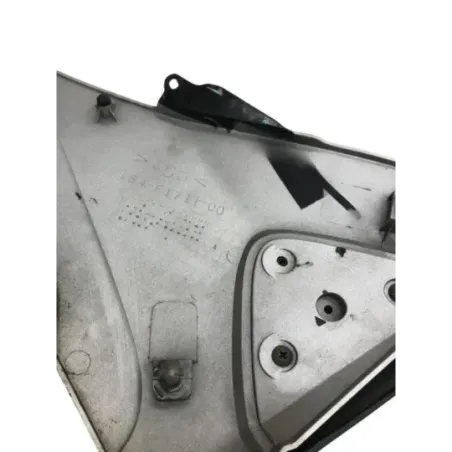Cache carenage sous selle gauche YAMAHA YBR 250 2007-2011