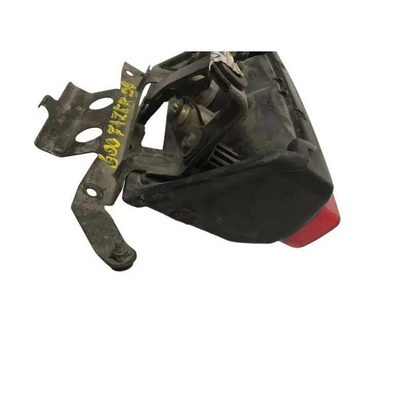 Feu arriere YAMAHA FZS 600 1998-2003 FAZER