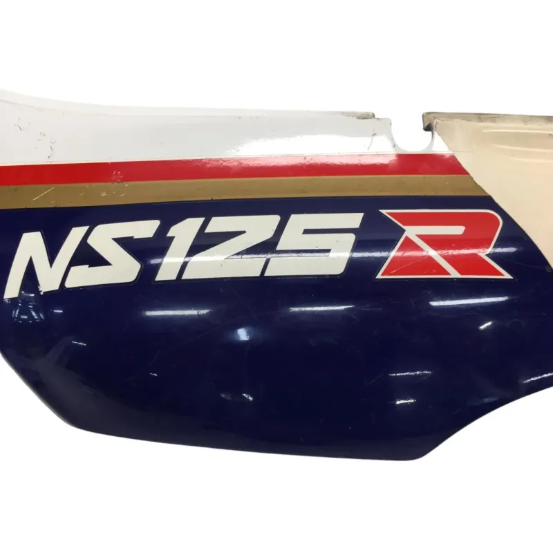 Cache carenage coque arriere gauche HONDA NSR 125 1987-1988
