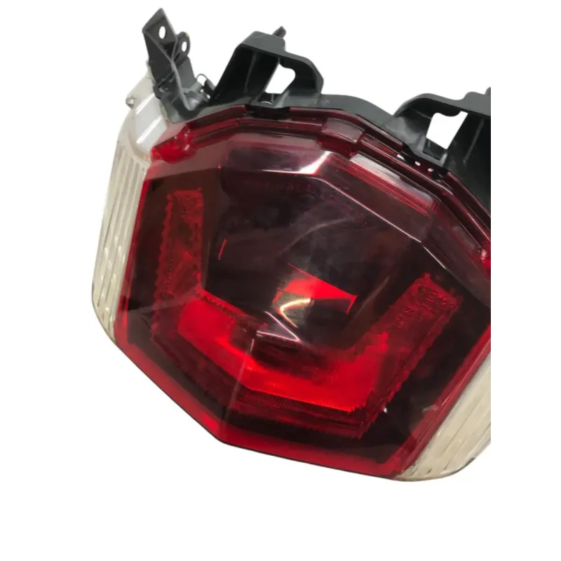 Feu arriere HONDA NSS 125 2015-2016 FORZA