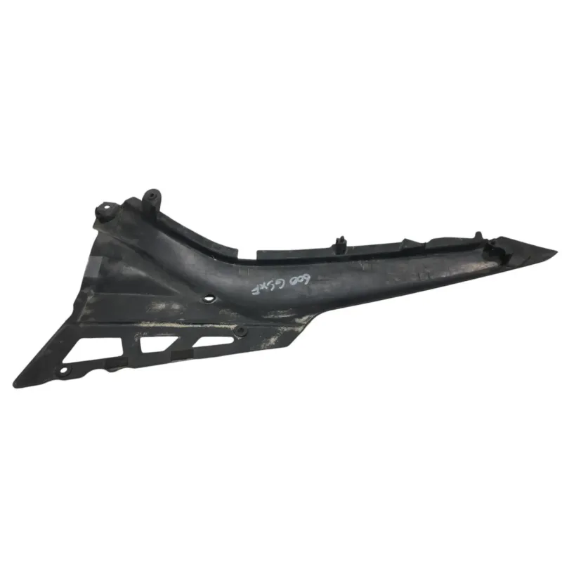 Cache carenage coque arriere droit SUZUKI GSX F 600 1988-1997