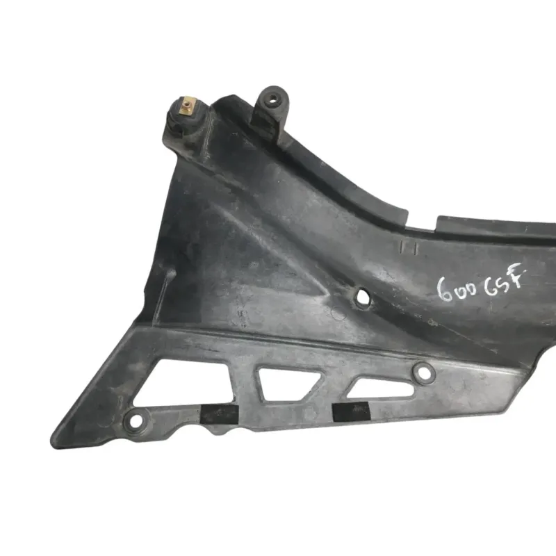 Cache carenage coque arriere droit SUZUKI GSX F 600 1988-1997