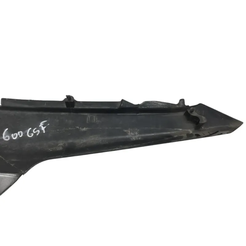 Cache carenage coque arriere droit SUZUKI GSX F 600 1988-1997