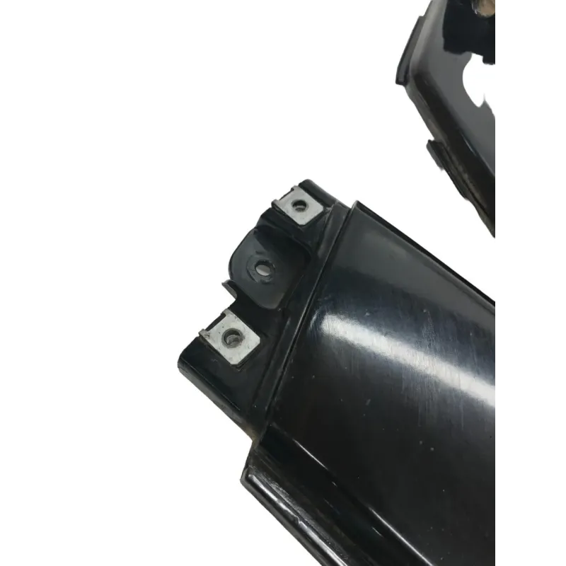 Cache lateral droit GILERA GP 800 2007-2011