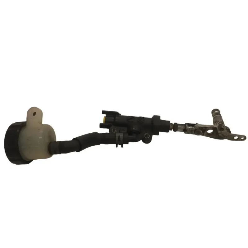 Maitre cylindre frein arriere YAMAHA TDM 900 2002-2005