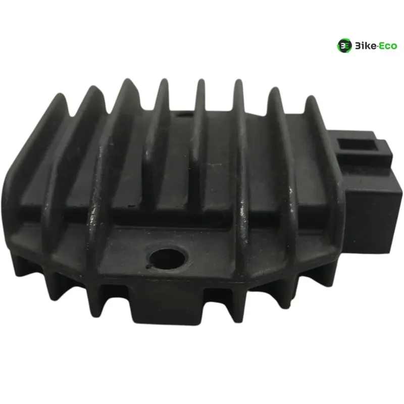 Regulateur charge batterie YAMAHA YZF 125 R 2008-2013