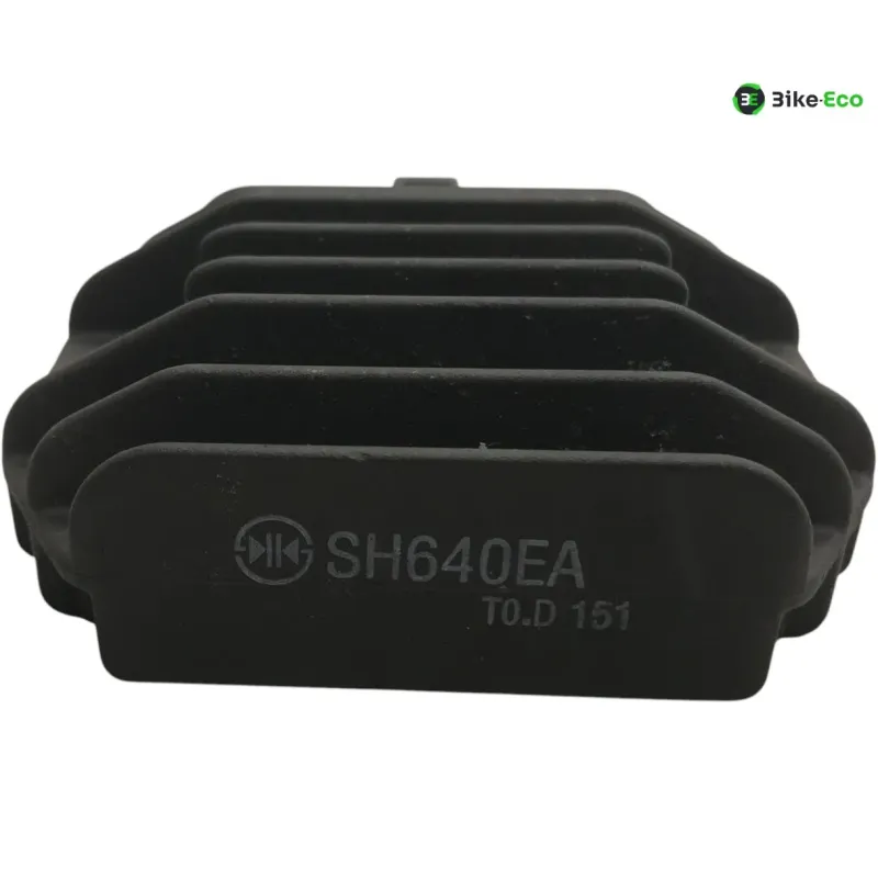 Regulateur charge batterie YAMAHA YZF 125 R 2008-2013