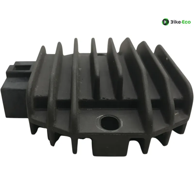 Regulateur charge batterie YAMAHA YZF 125 R 2008-2013