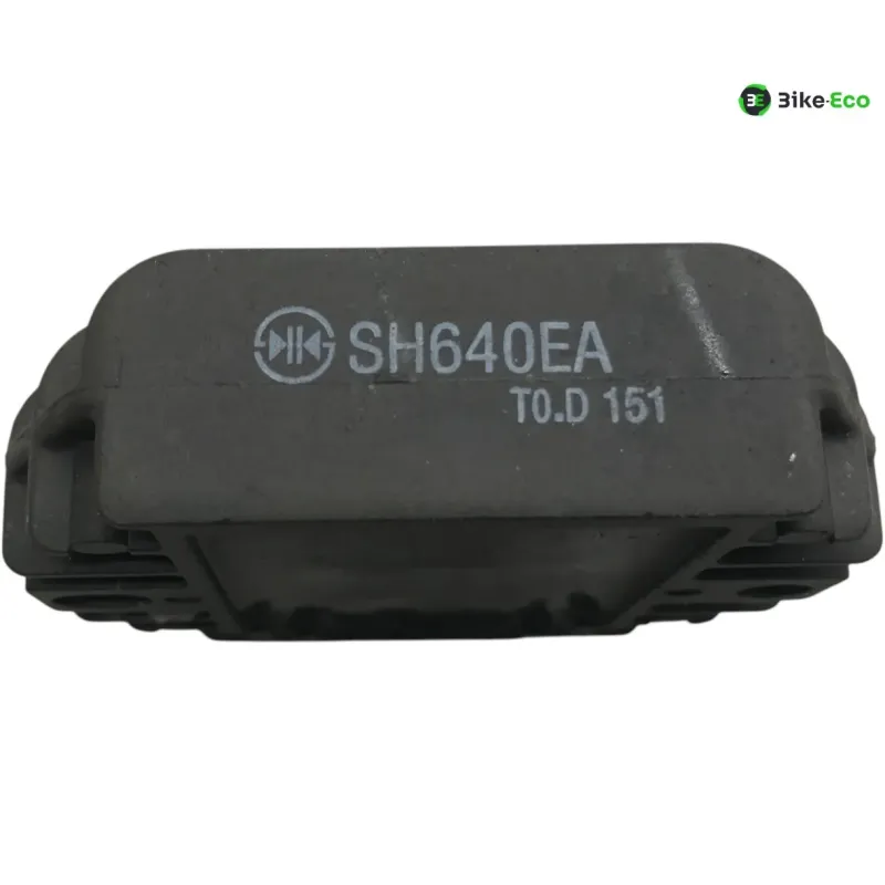 Regulateur charge batterie YAMAHA YZF 125 R 2008-2013