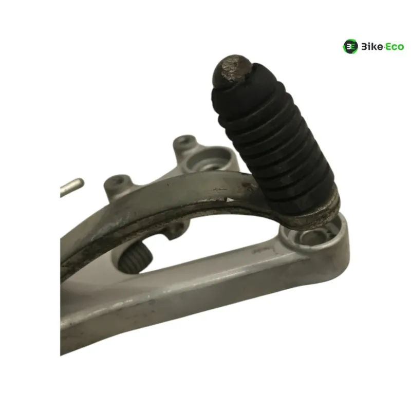 Platine avant droite YAMAHA YZF 125 R 2008-2013