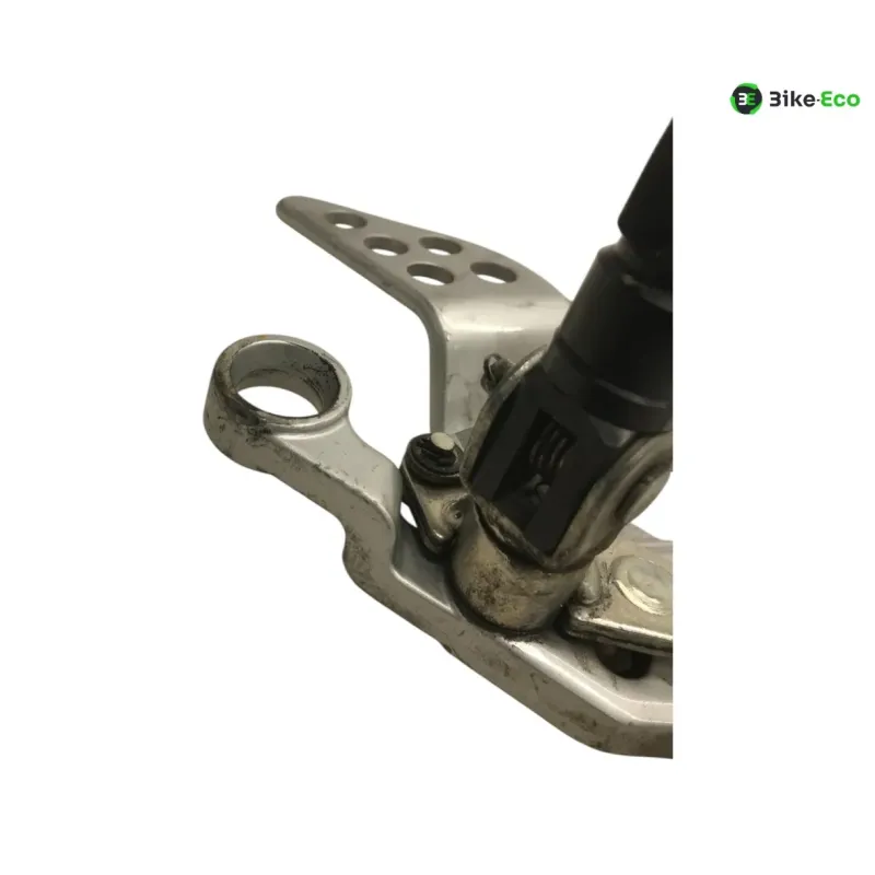 Platine avant droite YAMAHA YZF 125 R 2008-2013