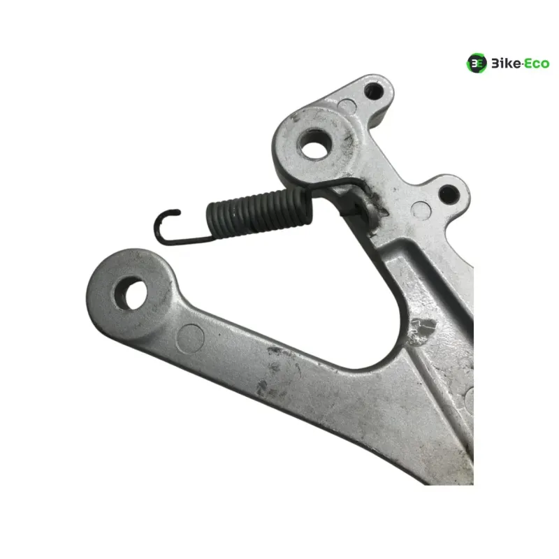 Platine avant droite YAMAHA YZF 125 R 2008-2013