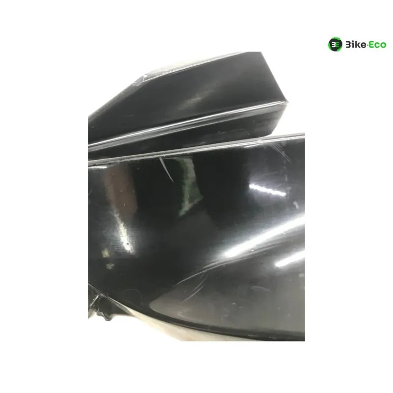 Cache flanc de carenage gauche YAMAHA YZF 125 R 2008-2013