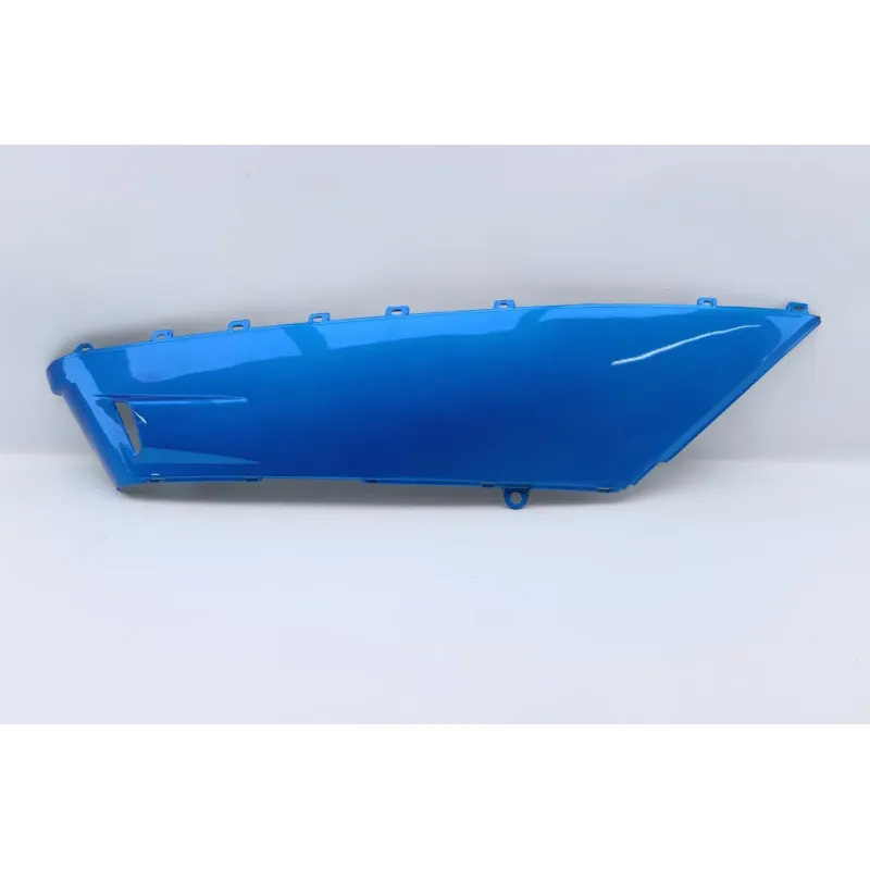 Coque arriere gauche SUZUKI CP 80 1984 - 1986