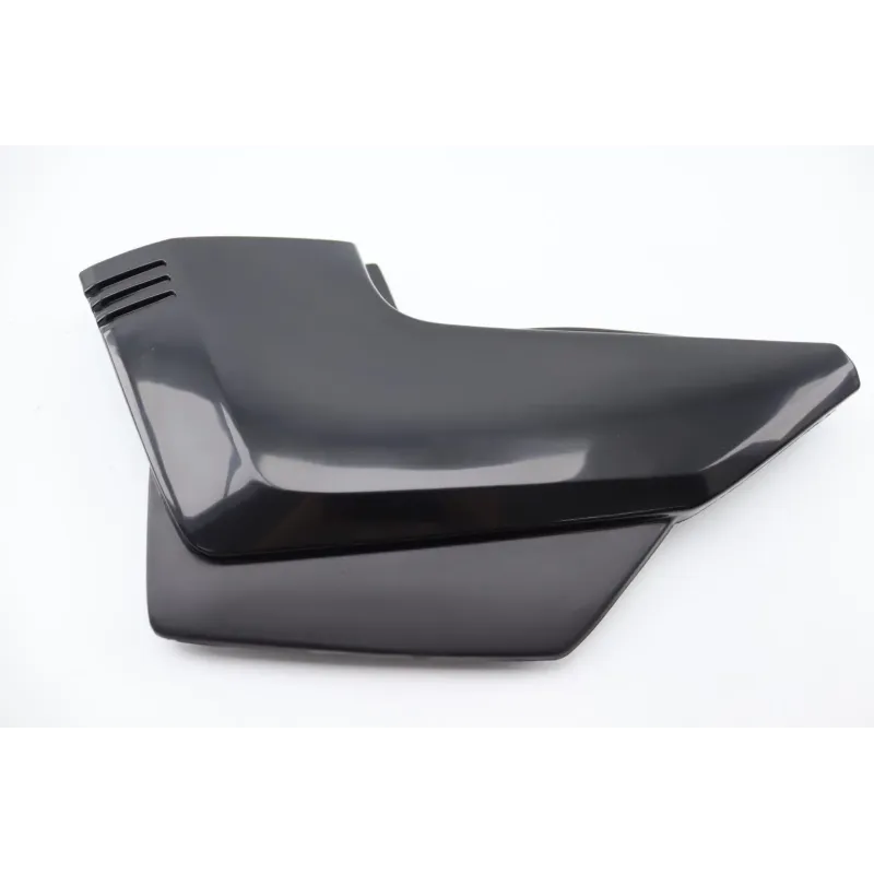 Demi flanc selle gauche SUZUKI GSX 400 S 1984 - 1984