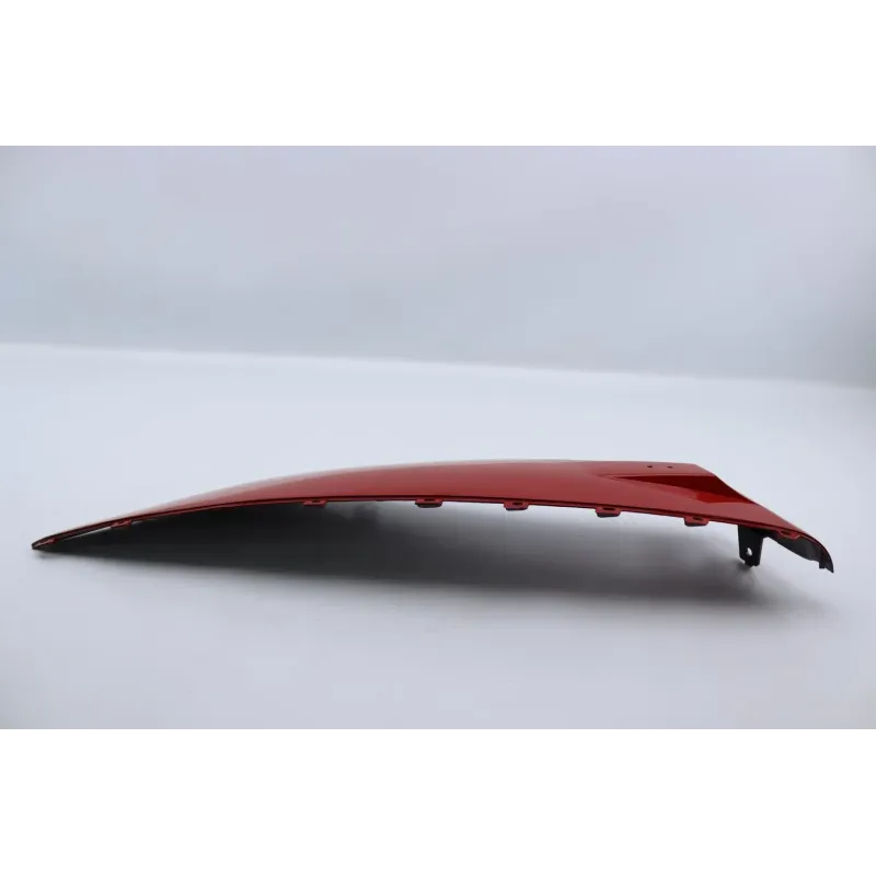Coque arriere gauche SUZUKI CP 80 1984 - 1986