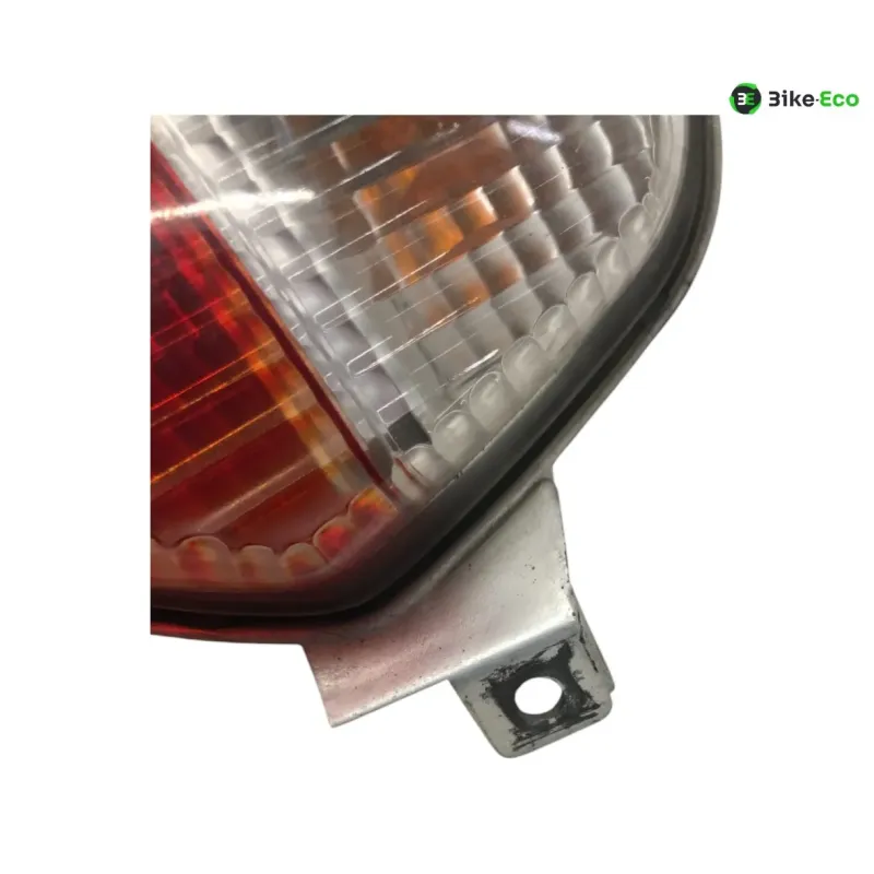 Feu arriere SUZUKI UH 125 2002-2006 BURGMAN