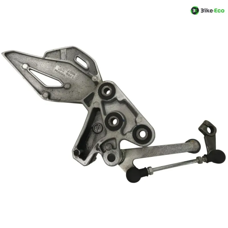 Platine avant gauche SUZUKI GSR 750 2011-2016
