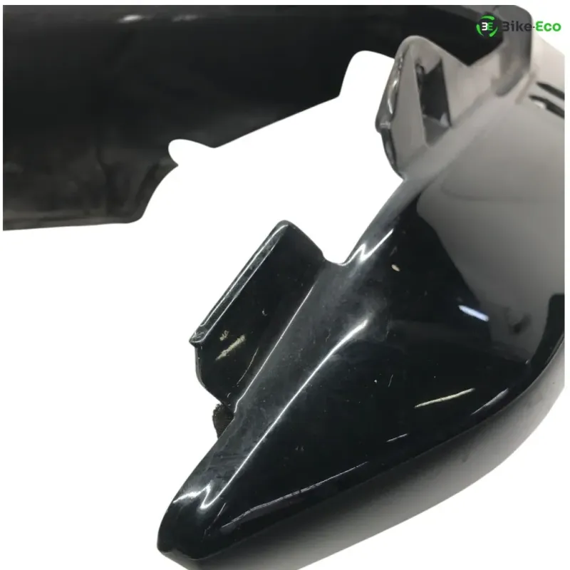 Cache carenage coque arriere YAMAHA FZS 600 1998-2001 FAZER