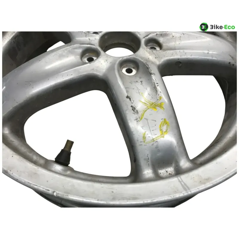 Jante arriere PIAGGIO X8 125 2004-2007