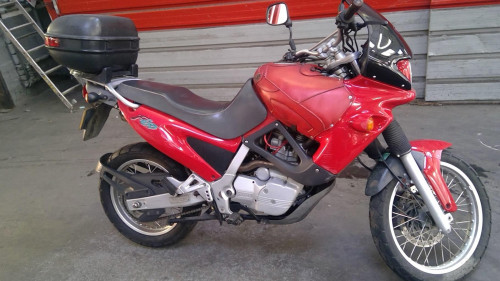 BMW F650