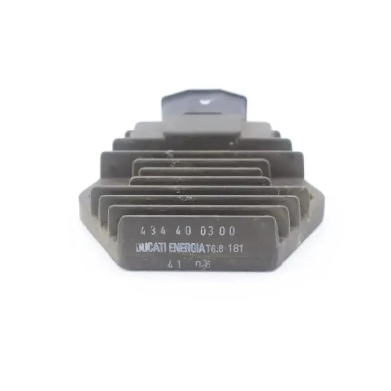 Regulateur charge batterie HONDA CBF 500 2004 - 2007