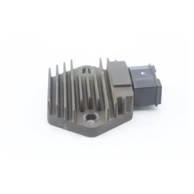 Regulateur charge batterie HONDA CBF 500 2004 - 2007