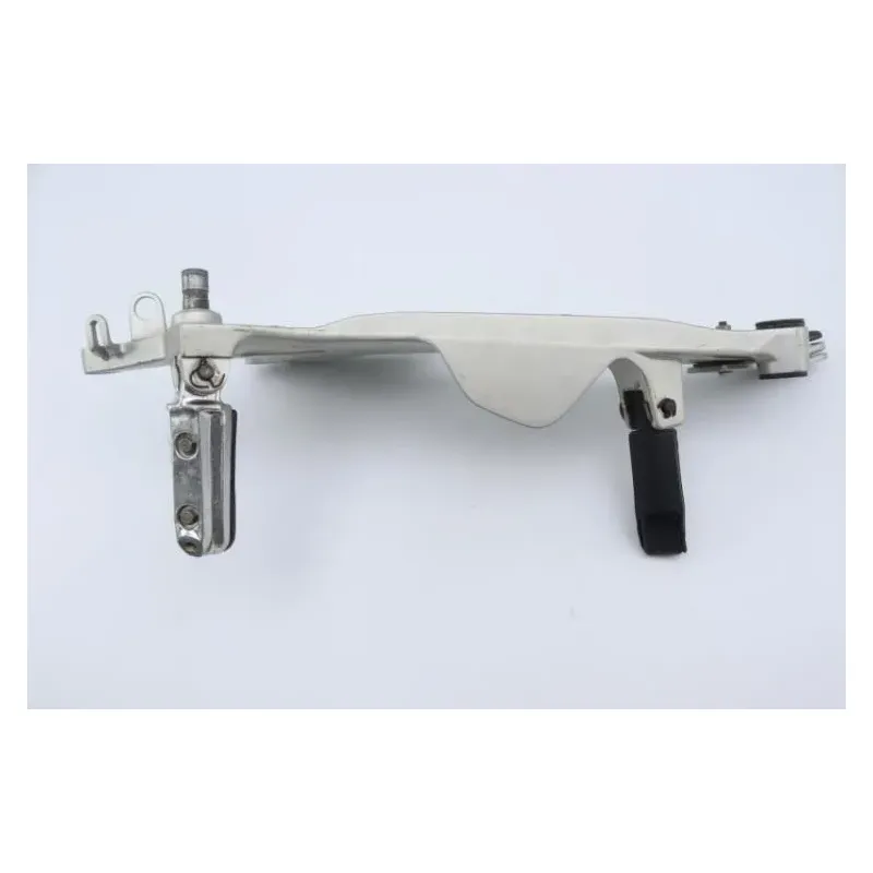 Platine avant droite HONDA CBF 500 2004 - 2007