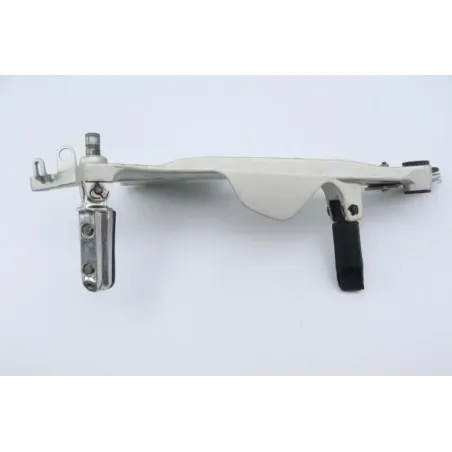 Platine avant droite HONDA CBF 500 2004 - 2007