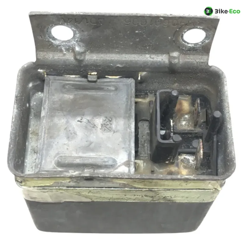 Regulateur charge batterie MOTO GUZZI V50 III 500 1980-1984