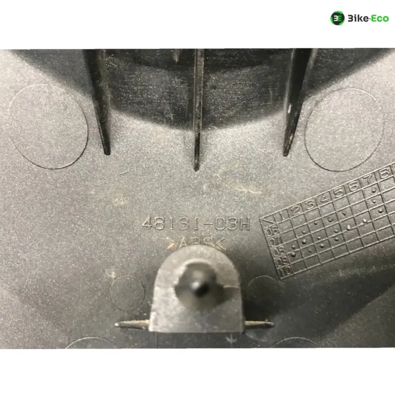 Cache carenage face avant SUZUKI UH 125 2007-2013 BURGMAN