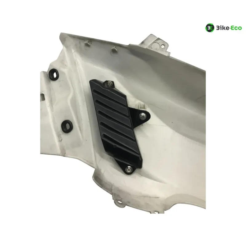 Cache carenage coque arriere droit YAMAHA XP 530 2012-2014 TMAX ABS