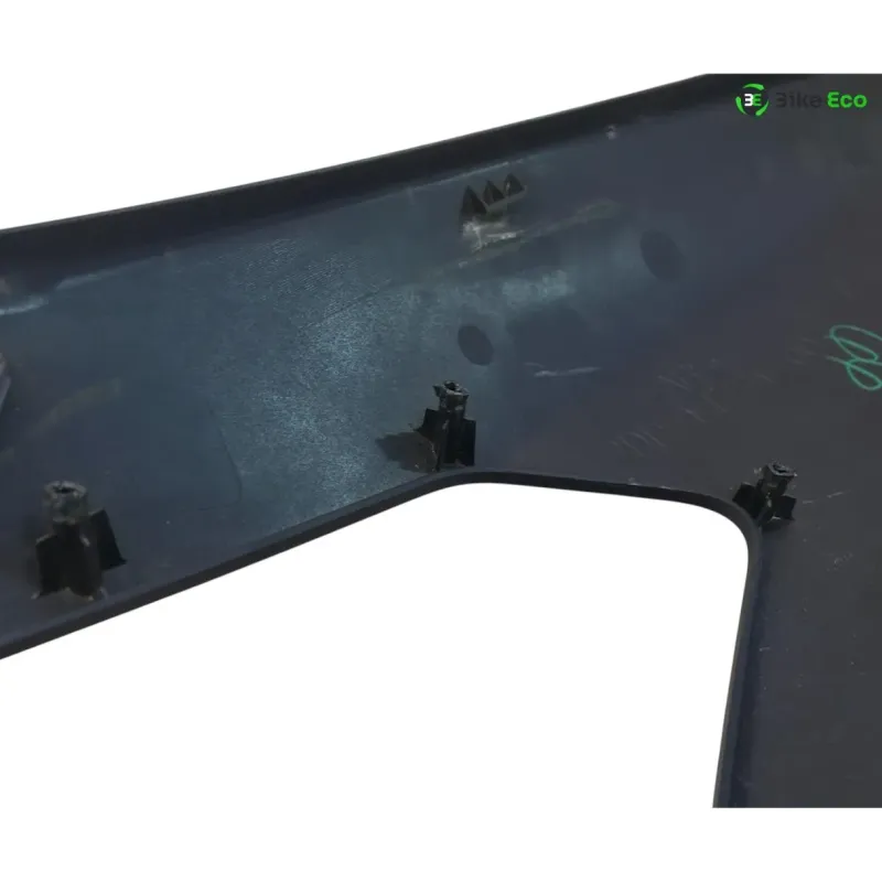 Cache carenage coque arriere droit YAMAHA GPD 125 2017-2019 NMAX