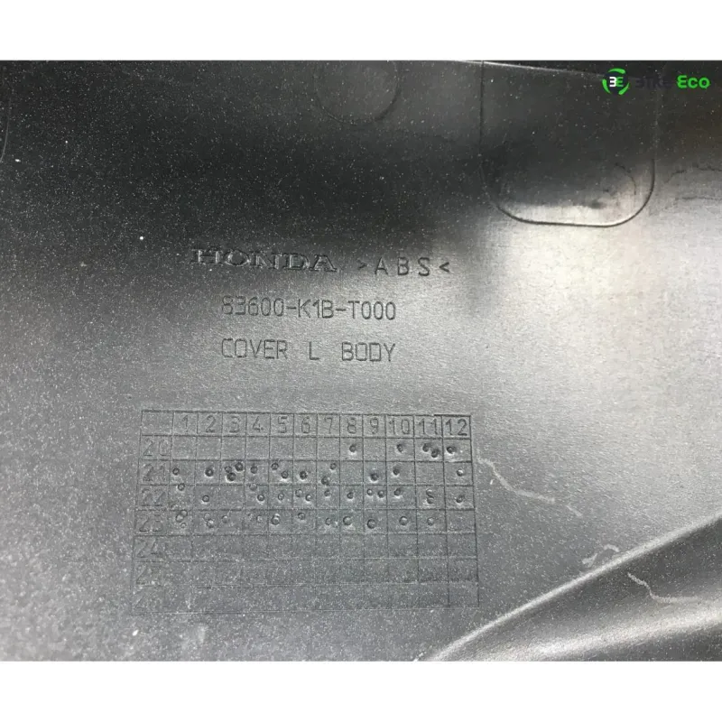 Cache carenage coque arriere gauche HONDA NSS 125 2021-2022 FORZA